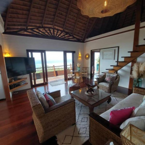 180 Degree Stunning Ocean Views in Entirely Equipped Villa!
